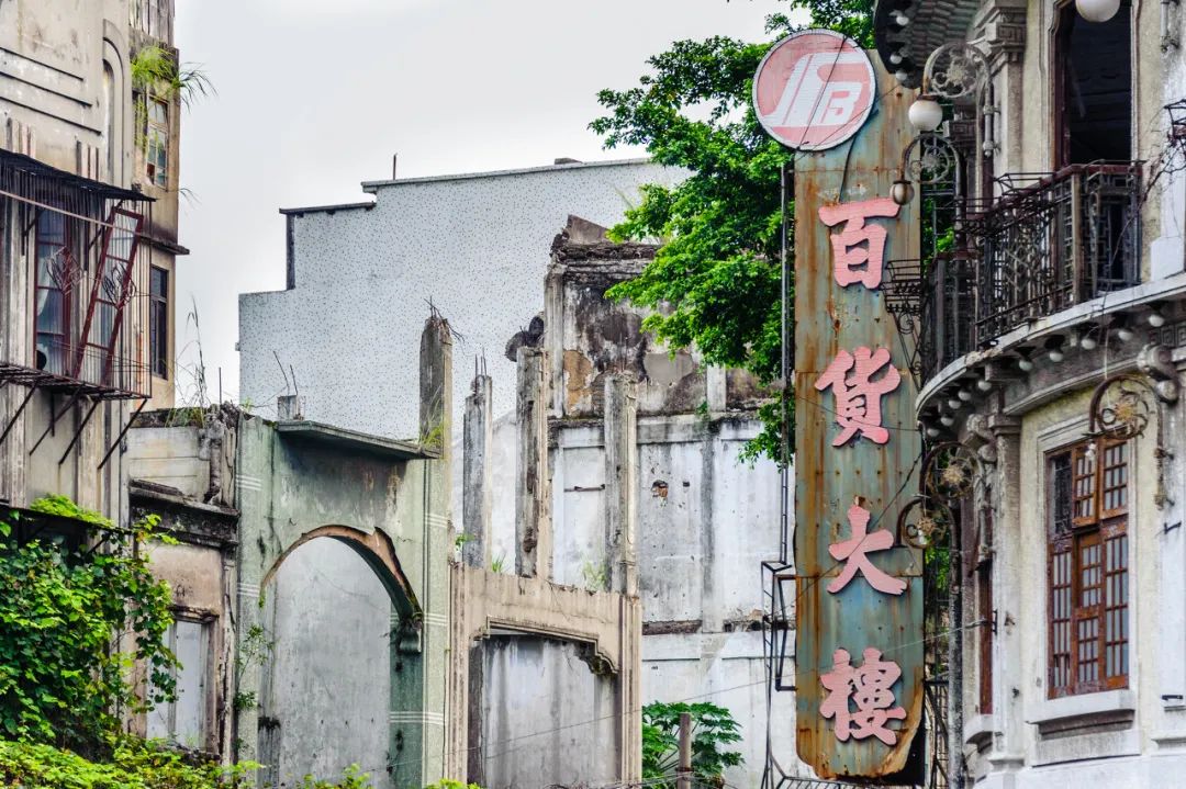 携手九座宝藏城市，小红书发起了一场“古建探险”