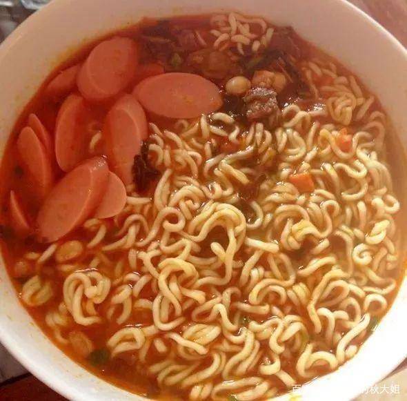 董宇辉:不要妖魔化食品添加剂,国标范围内就没啥,很多东西要疯狂吃才有一点伤害,没必要过于忧虑