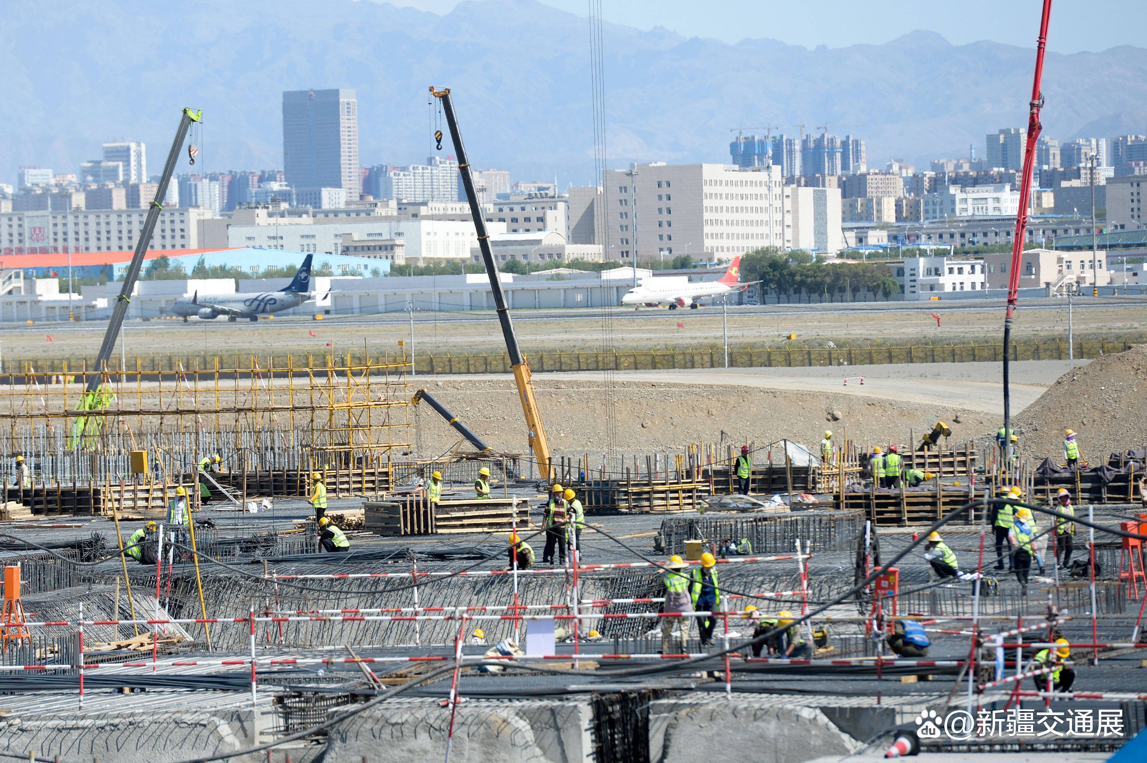 新疆交建：拟收购控股子公司基础设施公司剩余49%股权