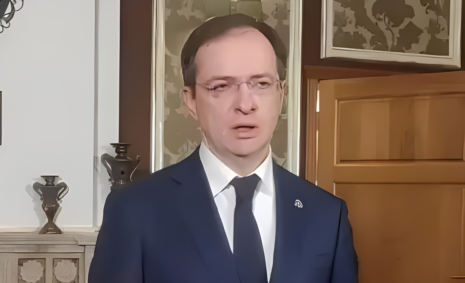 会谈结束,俄方:基本满意!普京没来,泽连斯基也走了:“俄代表团级别低,没人能做决定”!俄乌谈判,为何特朗普最着急?专家解读
