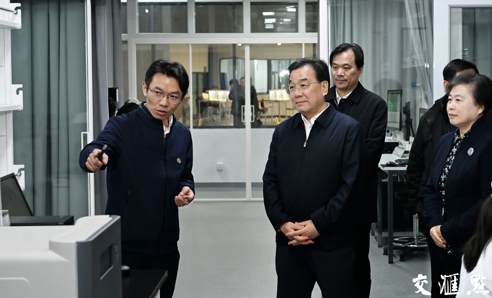 信长星、刘小涛会见中国海油董事长张传江