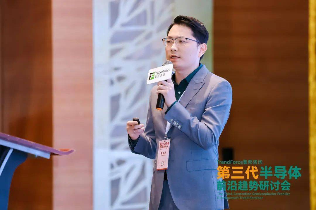 集邦咨询:2025年第三季度全球智能手机面板出货量季增8.1%