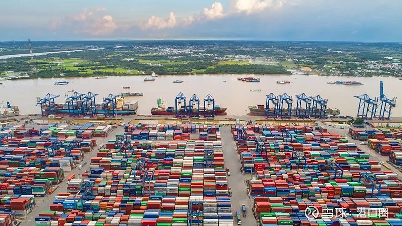 招商港口：10月集装箱量1741.8万TEU 同比增长5.5%