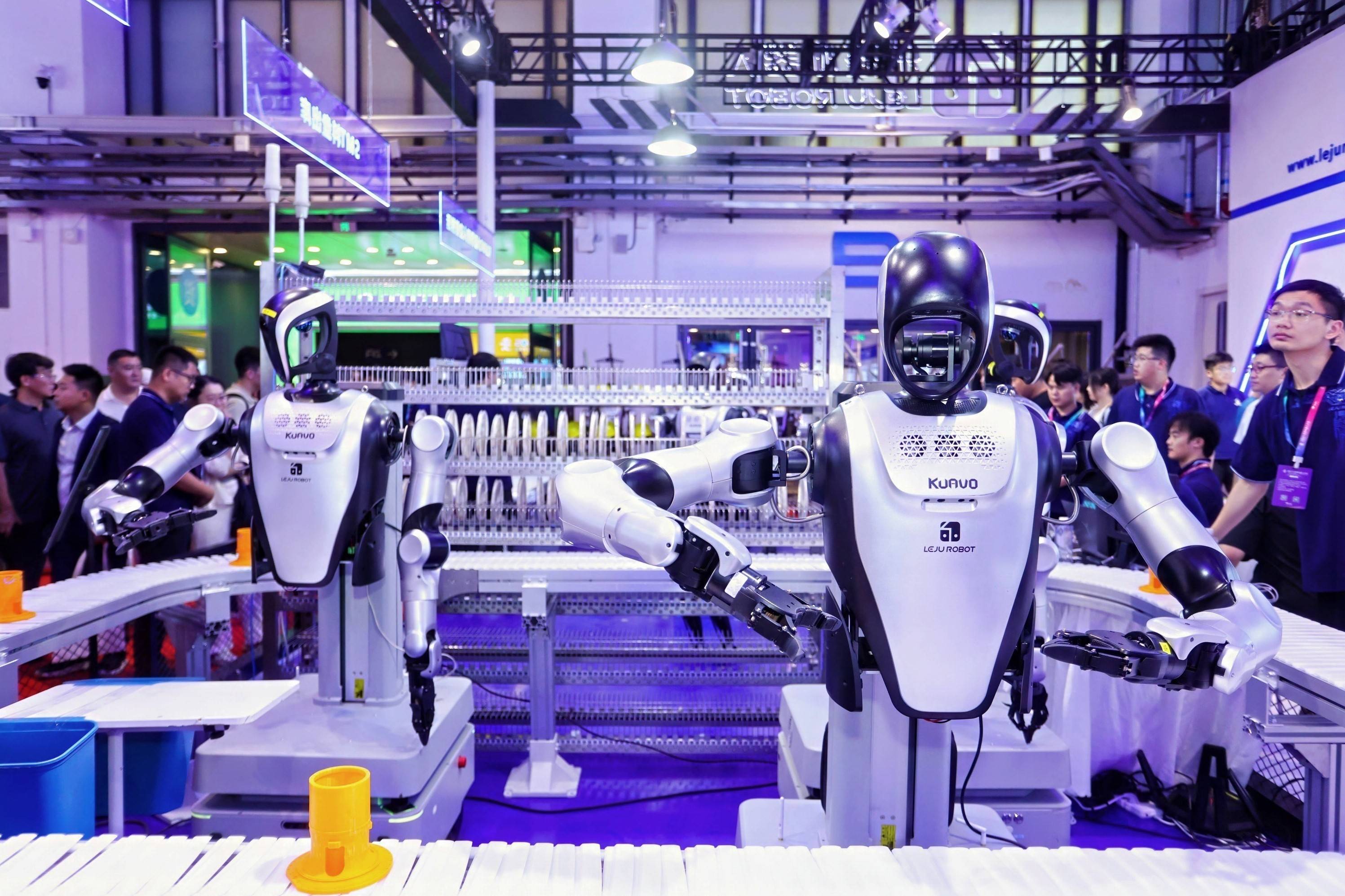 2025机器人技能大赛折射中国AI+机器人融合新趋势