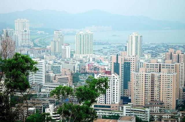 深圳福田持牌机构总量首破300家；惠州将迎来首个保税物流中心丨大湾区财经早参