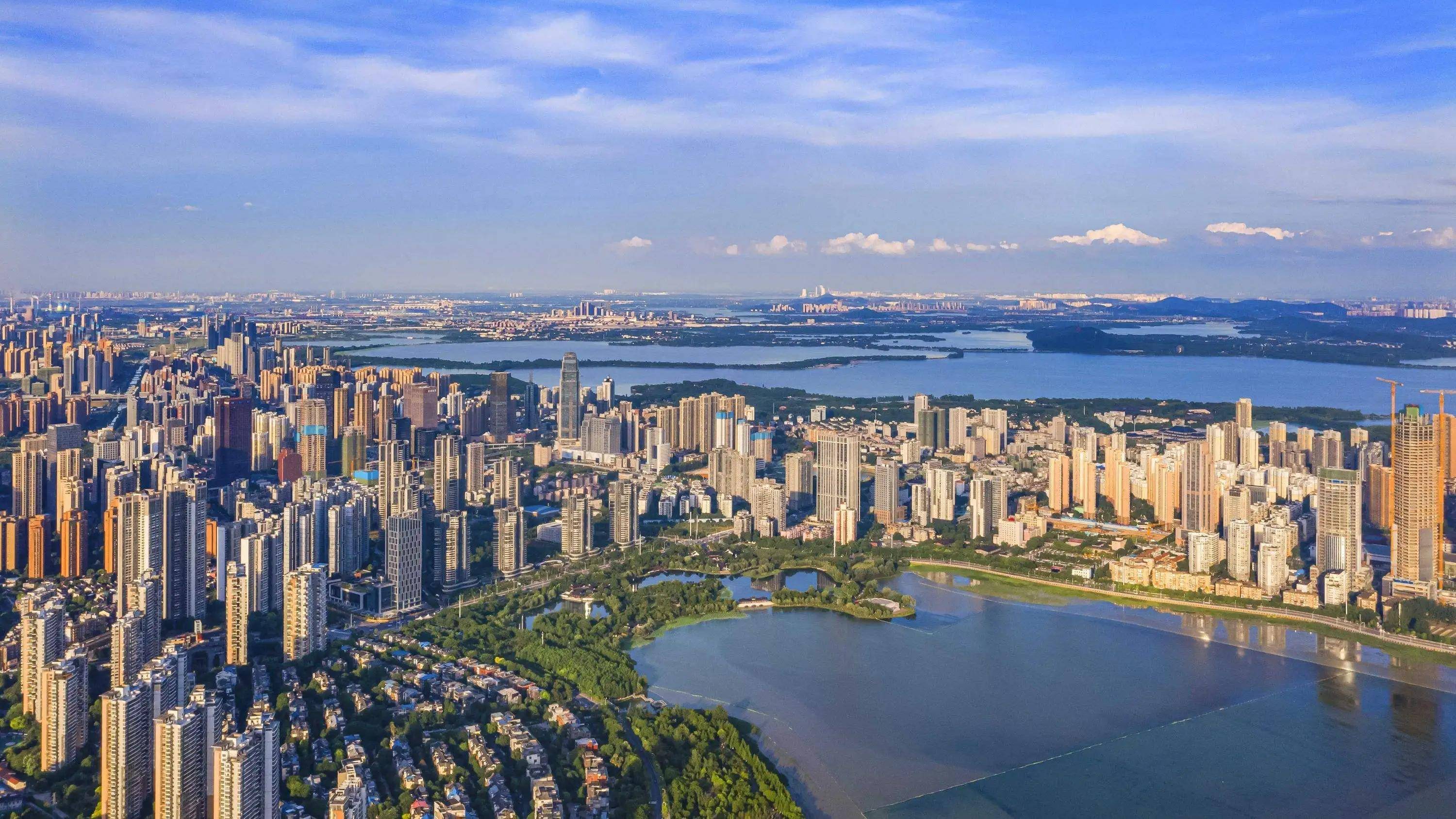 6万亿，“第一省会”背水一战