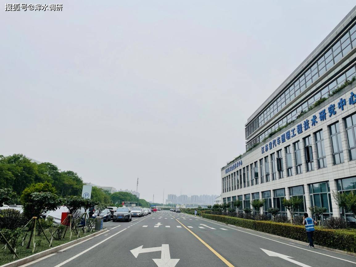 星宇股份获得外观设计专利授权：“车灯的灯头（ADS灯）”