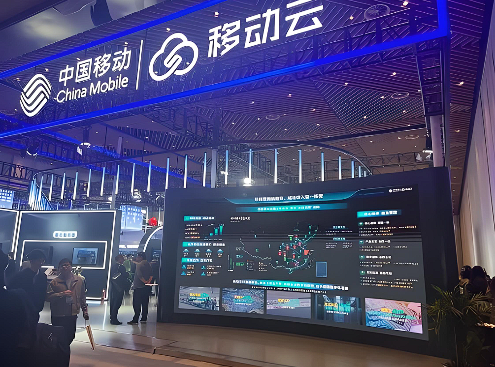 政策加码护航 企业迅捷布局 智能体成拉动制造业转型新引擎
