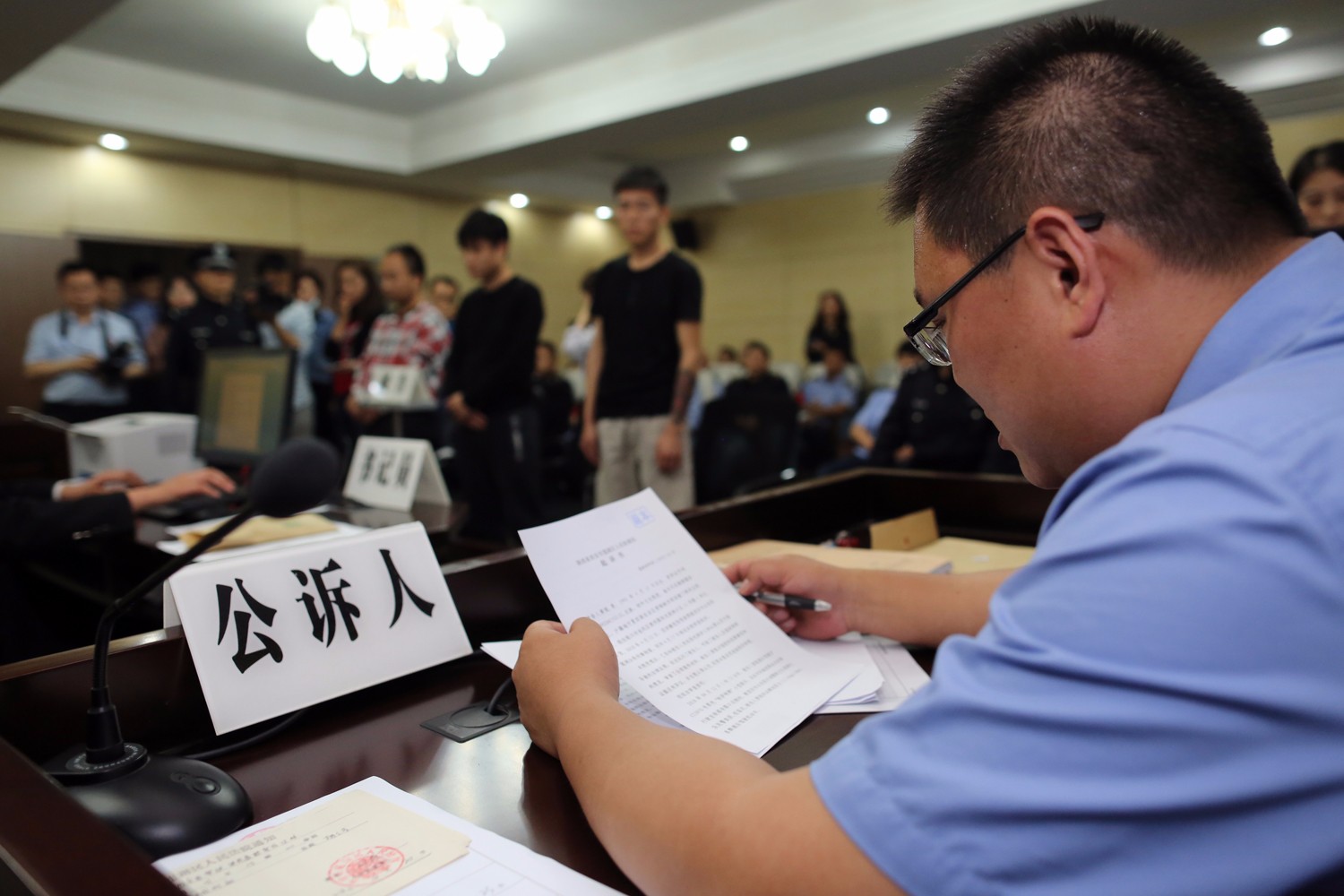 300664突发公告：实控人之一王洪春涉嫌内幕交易罪，被提起公诉！其2年前已被取保候审