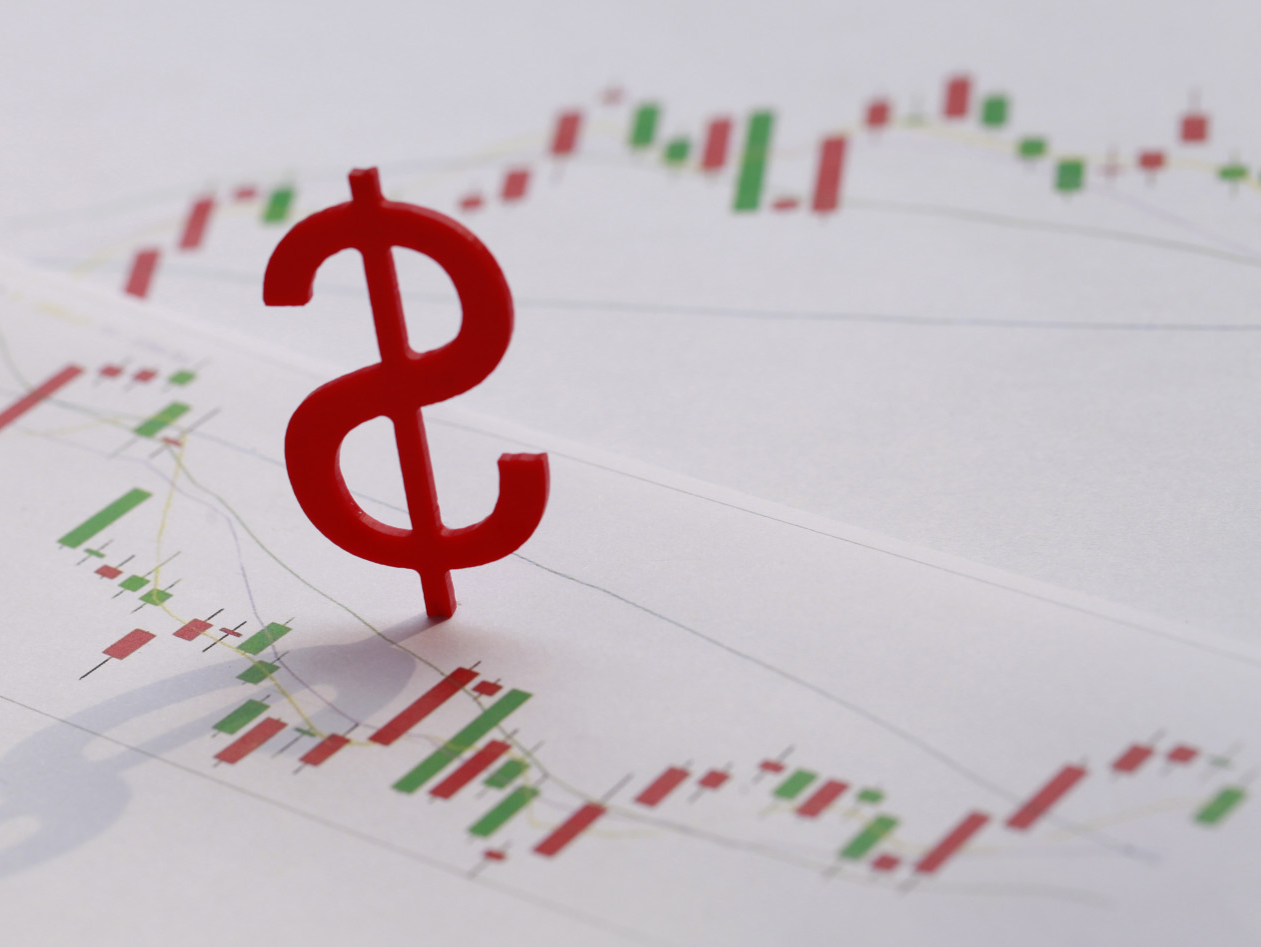 美国国债出事了：突遭大量抛售！美债突破39万亿美元，每月利息可造900架F-35，美联储加息概率大增！再加2000亿军费打伊朗？特朗普：小钱