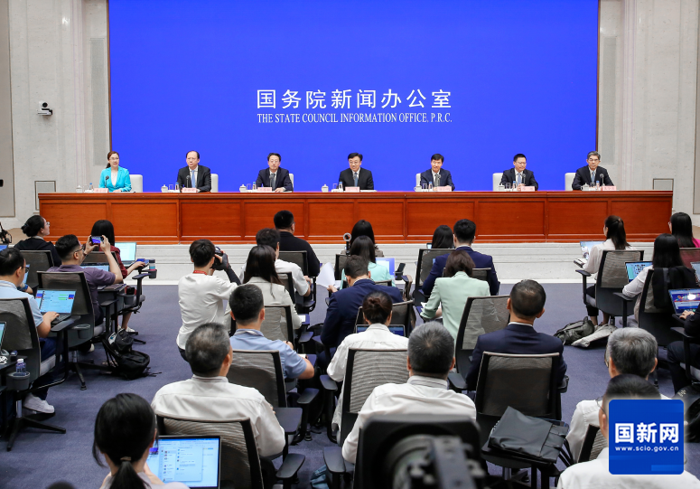 财政部副部长廖岷会见惠誉全球金融机构、国家主权与公共融资团队负责人劳拉・波特